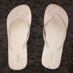 flip flops